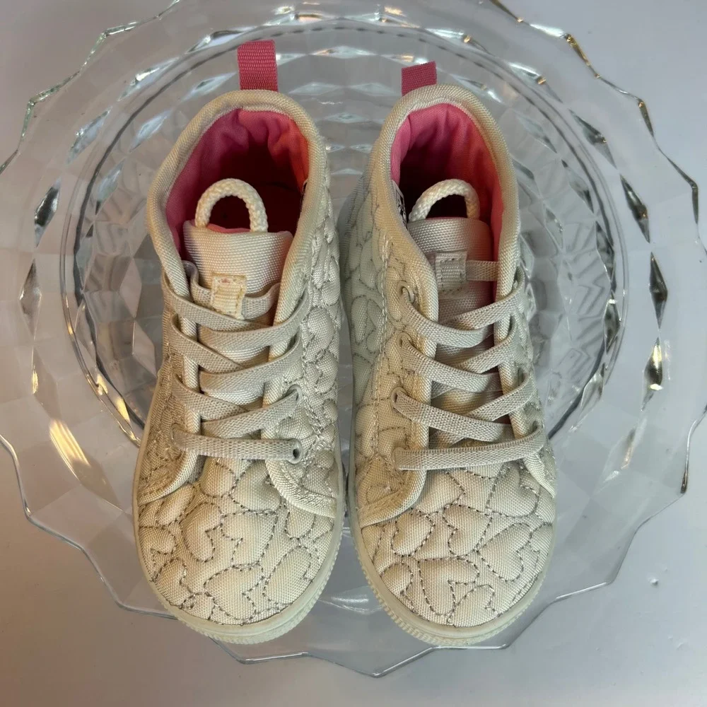 Carters 9M Sneakers Shoes Quilted Hearts Beige Pink‎ Toddler Girl Casual Lace Up